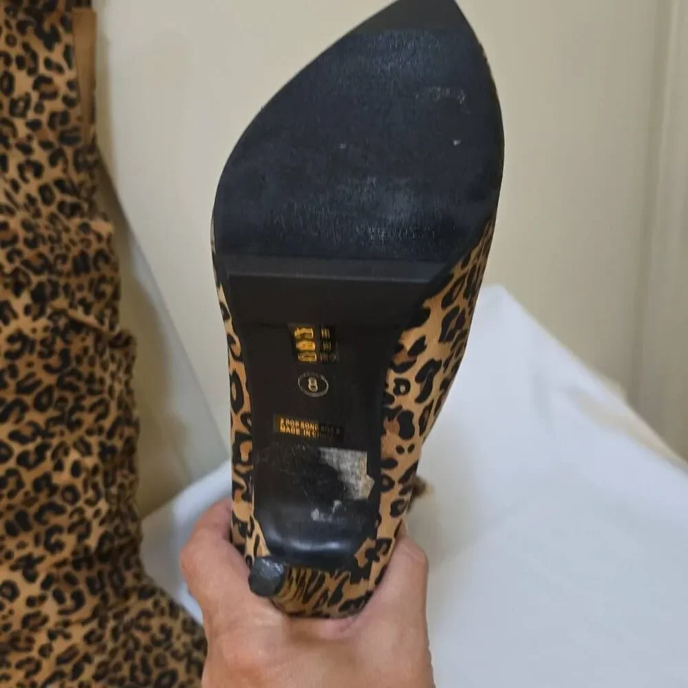 Chinese Laundry Faux Suede Tan/Blk Leopard Prt. OTK Boots, Gold Frt Zip, EUC, 8